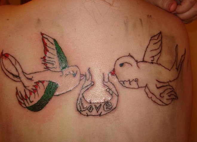 Безумни татуировки, пред които русалките и котвите са си направо бижу! 