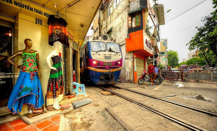 Железница на прага на жилищата, Ханой, Виетнам