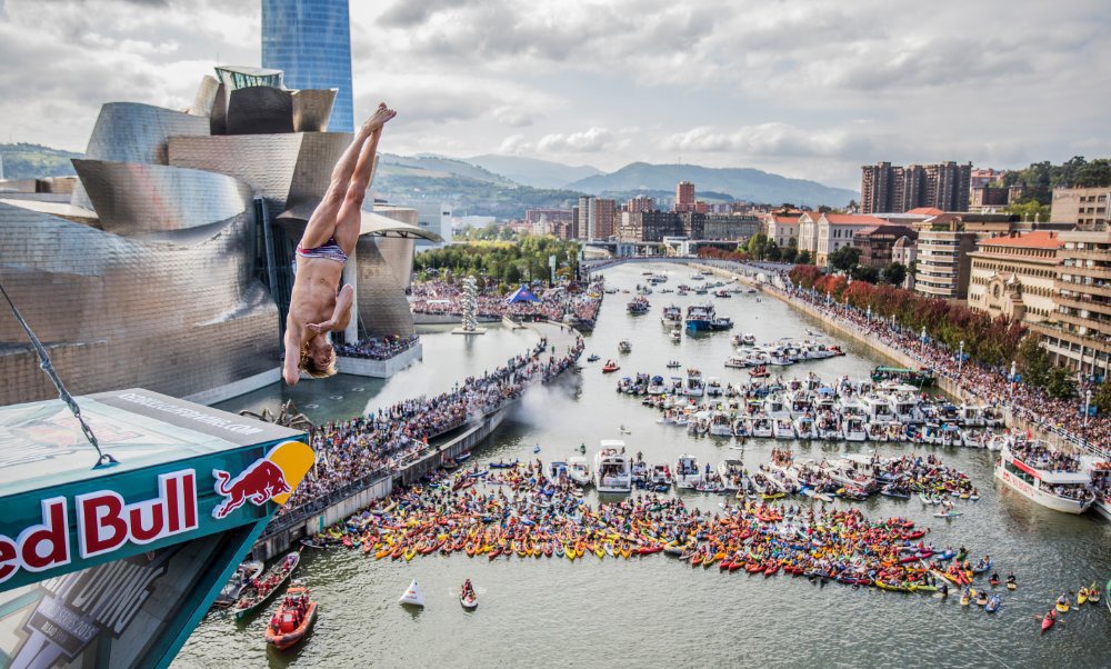 1Red Bull Cliff Diving World Series 2015 Bilbao Gary Hunt