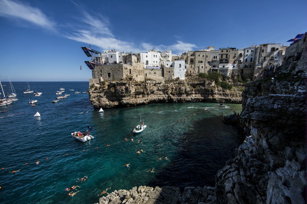 14Red Bull Cliff Diving World Series 2015 Polignano a Mare Jose Wilker