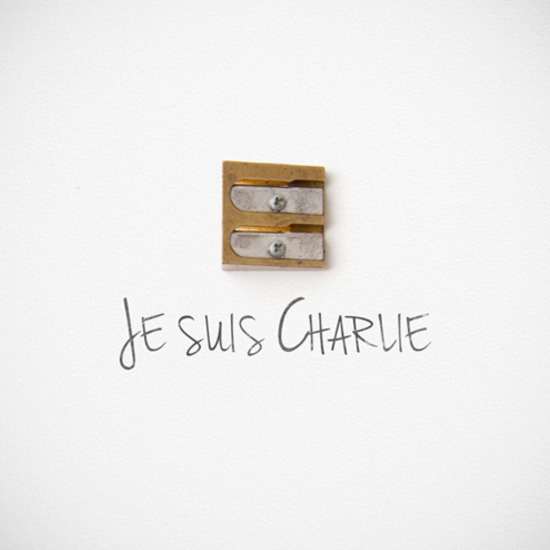 С перо срещу куршумите! Десетки карикатури в памет на творците от „Шарли Ебдо“