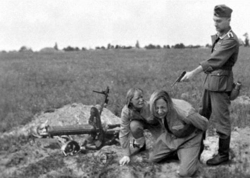 Фотомонтажът като мощна пропаганда през Втората световна война