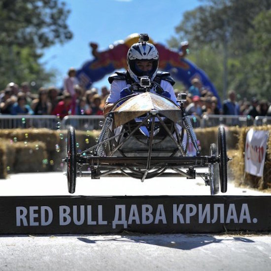 Лудото спускане на сапунерките и победителите от Red Bull Soapbox Bulgaria 2014! 