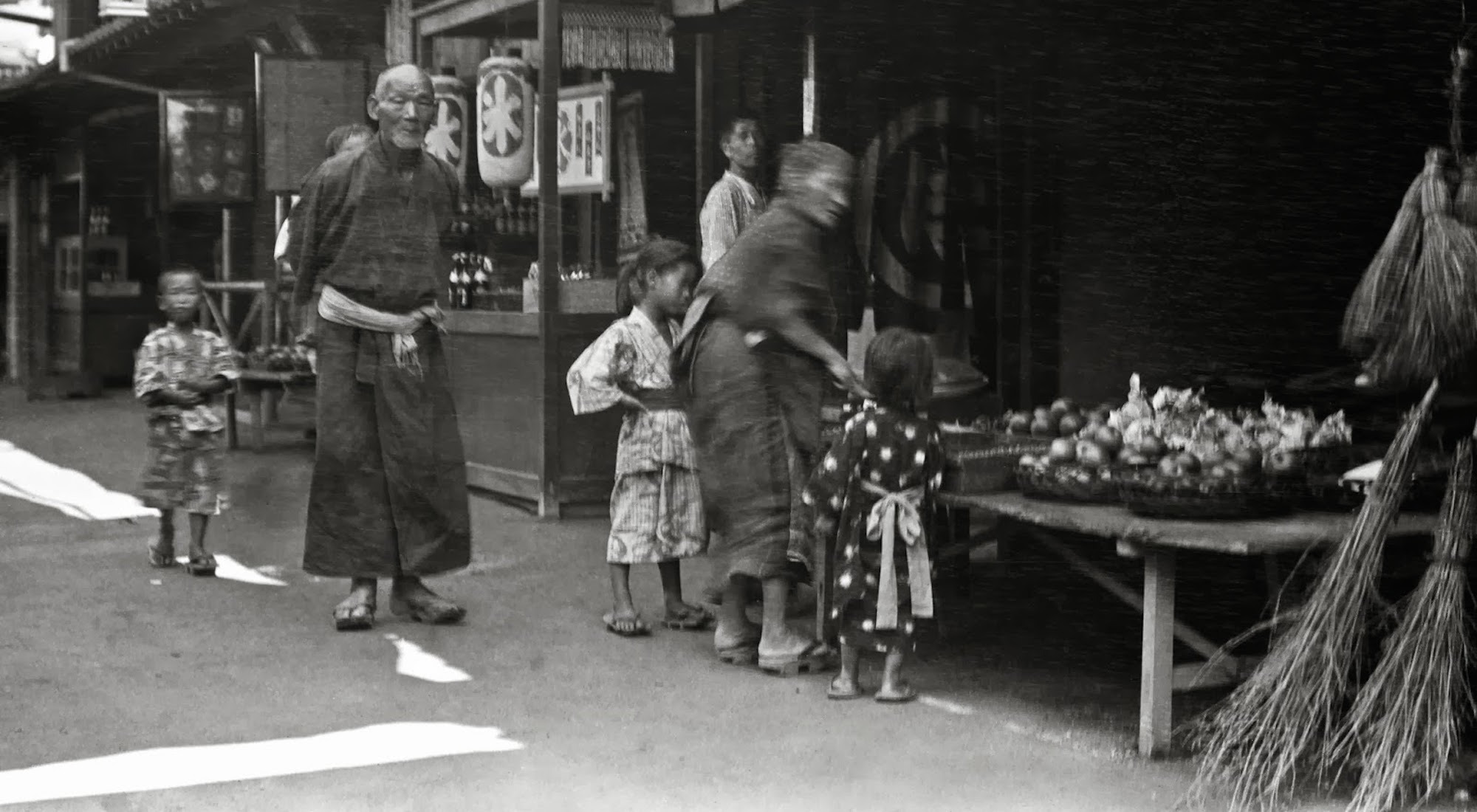 Невиждани снимки на Япония, преди войните и опустошенията