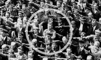  1August Landmesser 