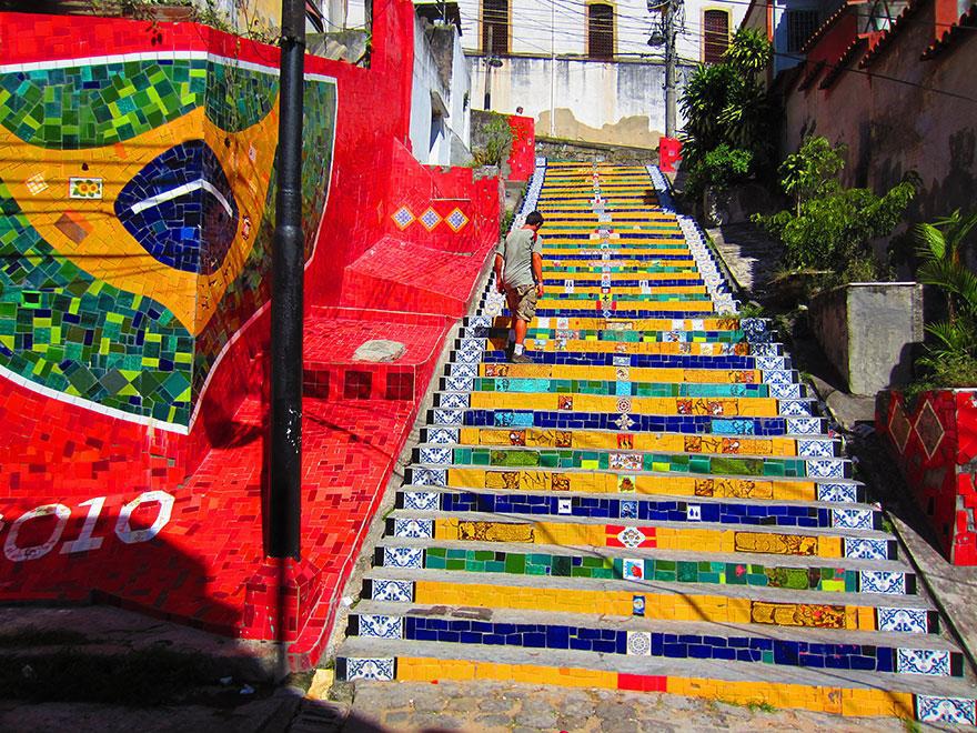  creative-stairs-street-art-17 