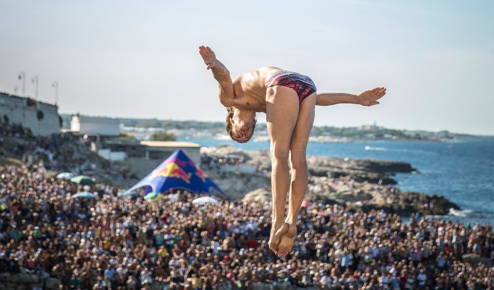  16Red Bull Cliff Diving World Series 2015 Polignano a Mare Gary Hunt 2 