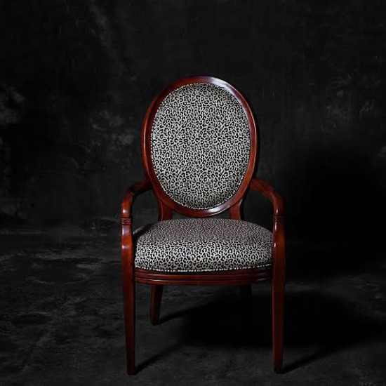 Ако креслата бяха хора | The Chairs