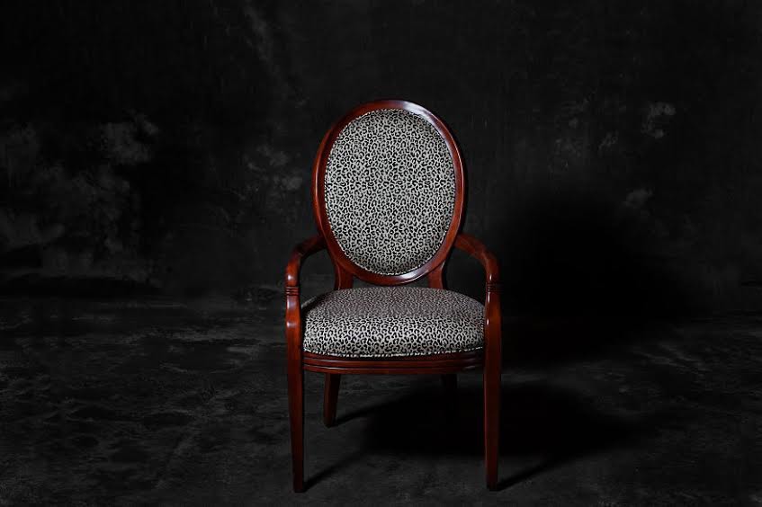 Ако креслата бяха хора | The Chairs