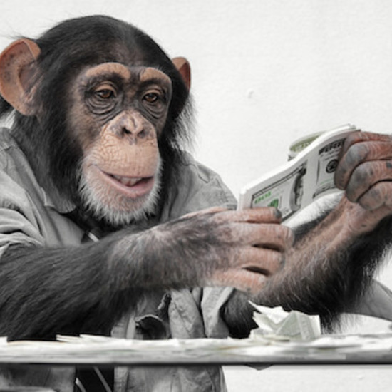 Трудът ли превръща маймуната в човек или парите превръщат хората в маймуни?