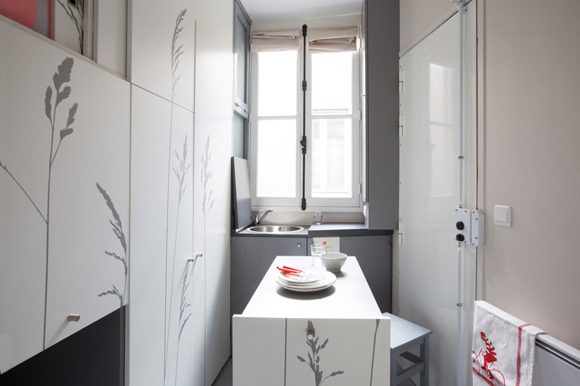  kitoko-studio-8-sqm-tiny-apartment-paris-designboom-02 
