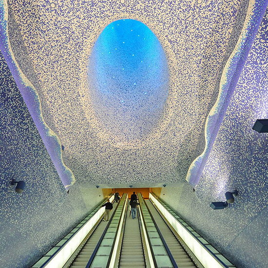 Най-впечатляващите метро станции в света