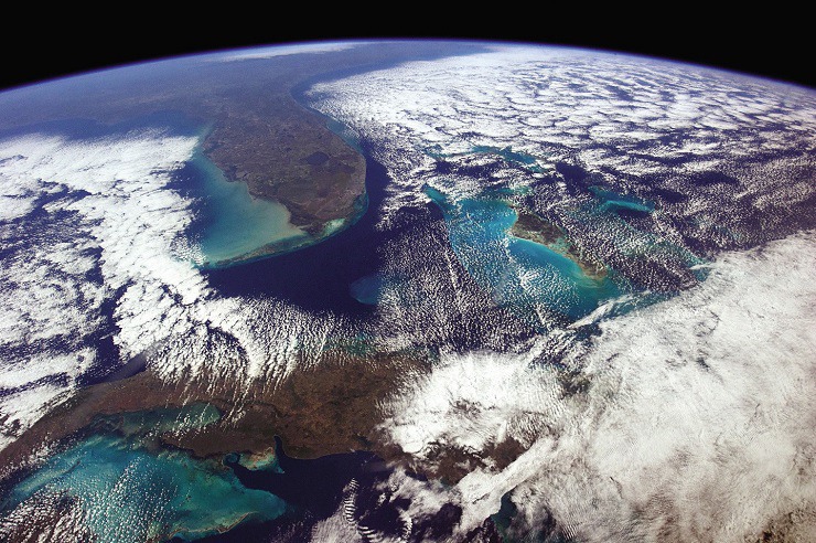 Астронавт заснема спиращи дъха снимки на Земята