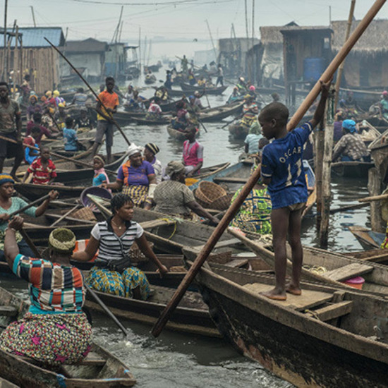 Фотографско проучване за съдбата на 200 годишно рибарско селище в Нигерия