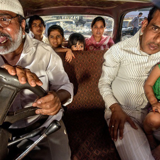 Колоритна Индия и животът там от една различна гледна точка - местните таксита