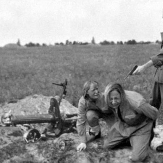 Фотомонтажът като мощна пропаганда през Втората световна война