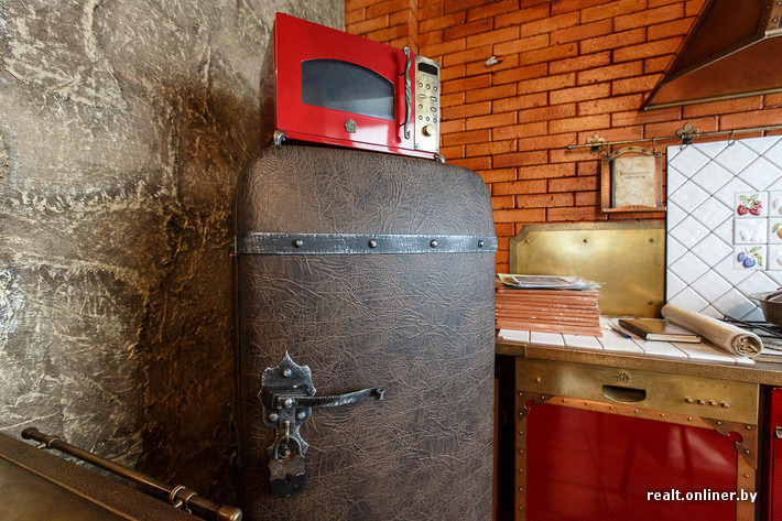  9411da711f2ae6a42f9ff56948063d18 