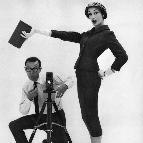 Модна фотография в черно и бяло от 60-те