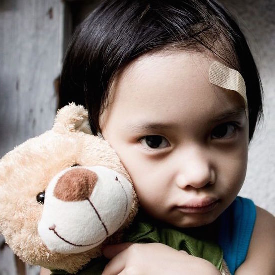 Как да разпознаете признаците за насилие над малки деца