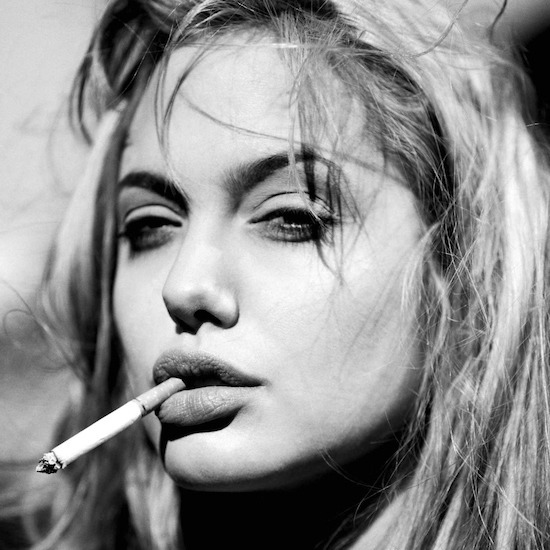 Жени, цигарен дим и творчество